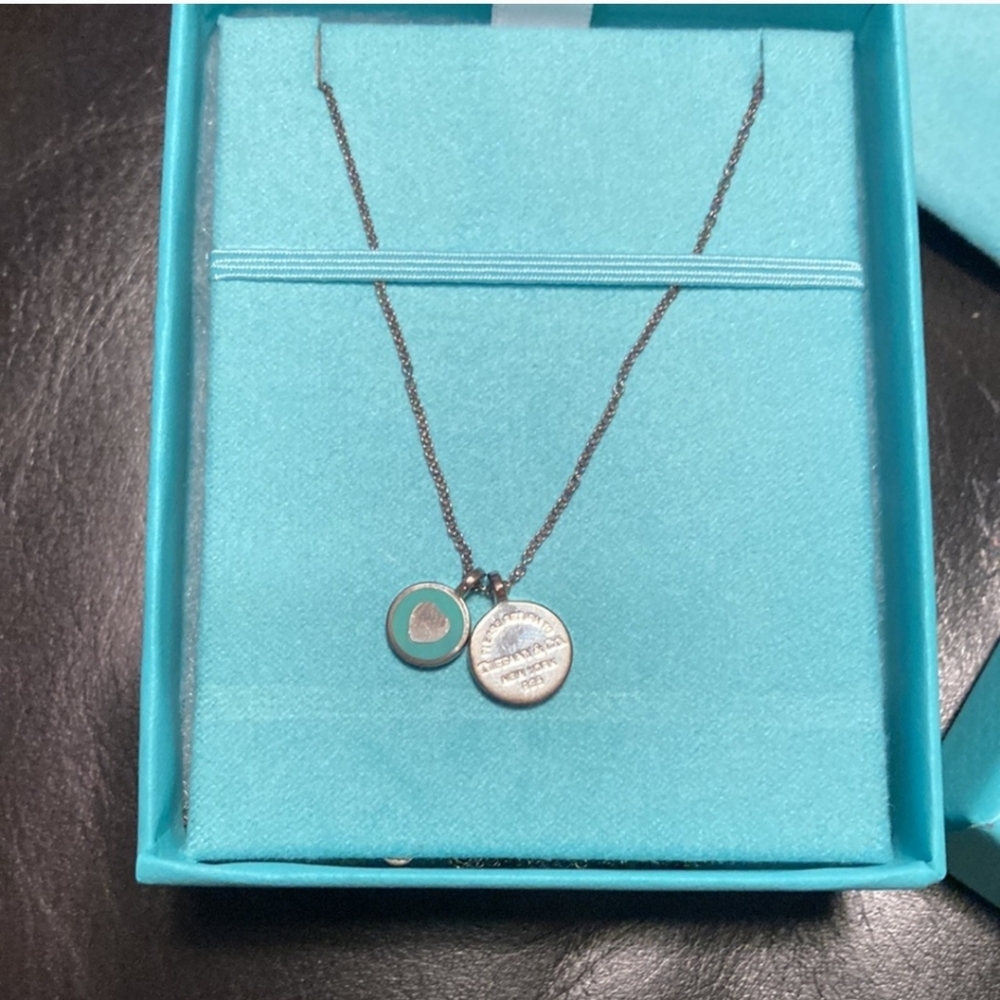 Authentic RT Tiffany & Co. Small Circles Duo Enamel Pendant Adjustable Necklace - Picture 4 of 11